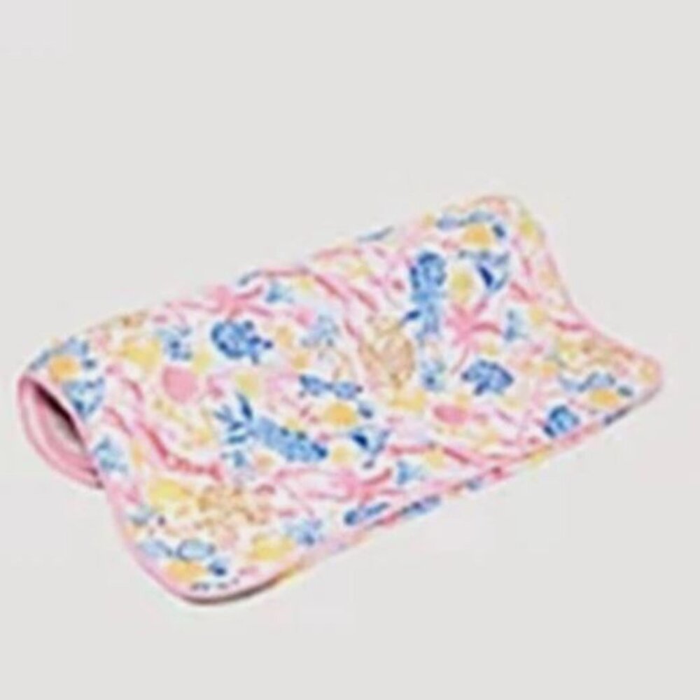NWT Lilly Pulitzer Beach Chair Towel Cover Barefoot Beachcomber GWP